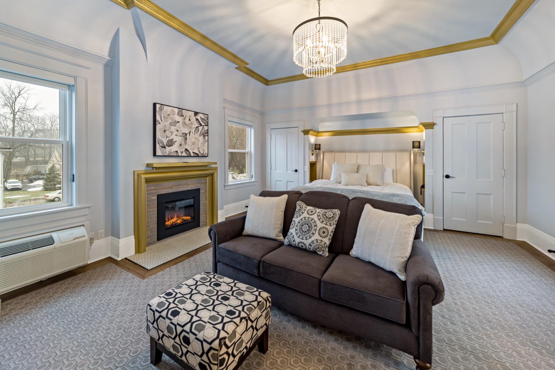 The Presidential Suite - Image 1